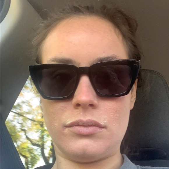 Meet your Posher, Amanda - Picture 1 of 1